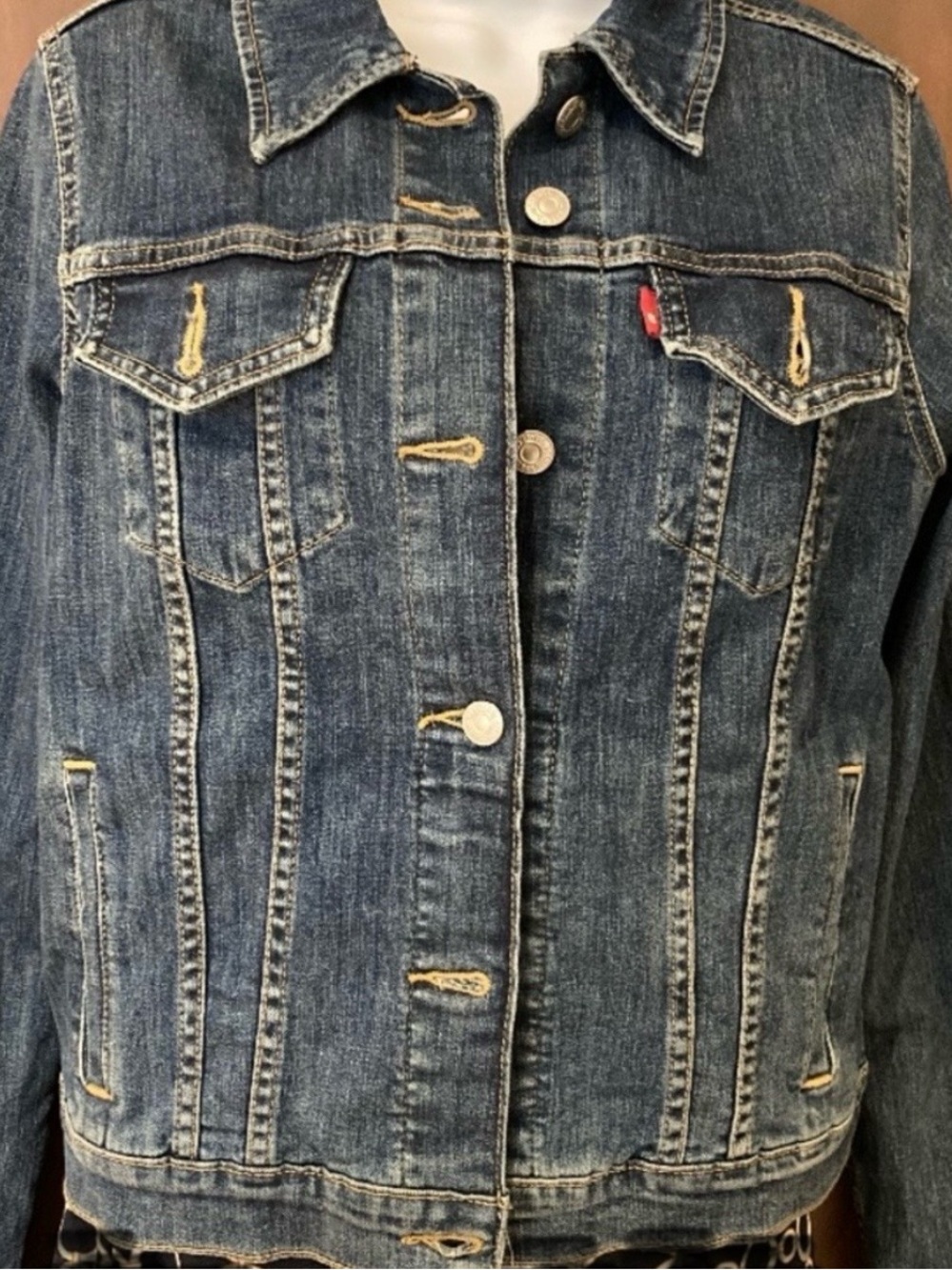 Levi's Blue Denim Jacket, RED TAB Woman’s Medium. Vintage Classic Style!